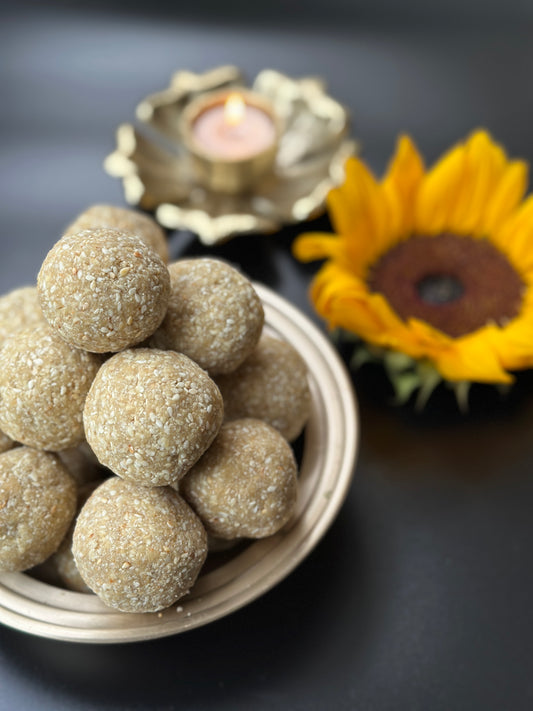 Til Laddu (Sesame Jaggery Laddu)