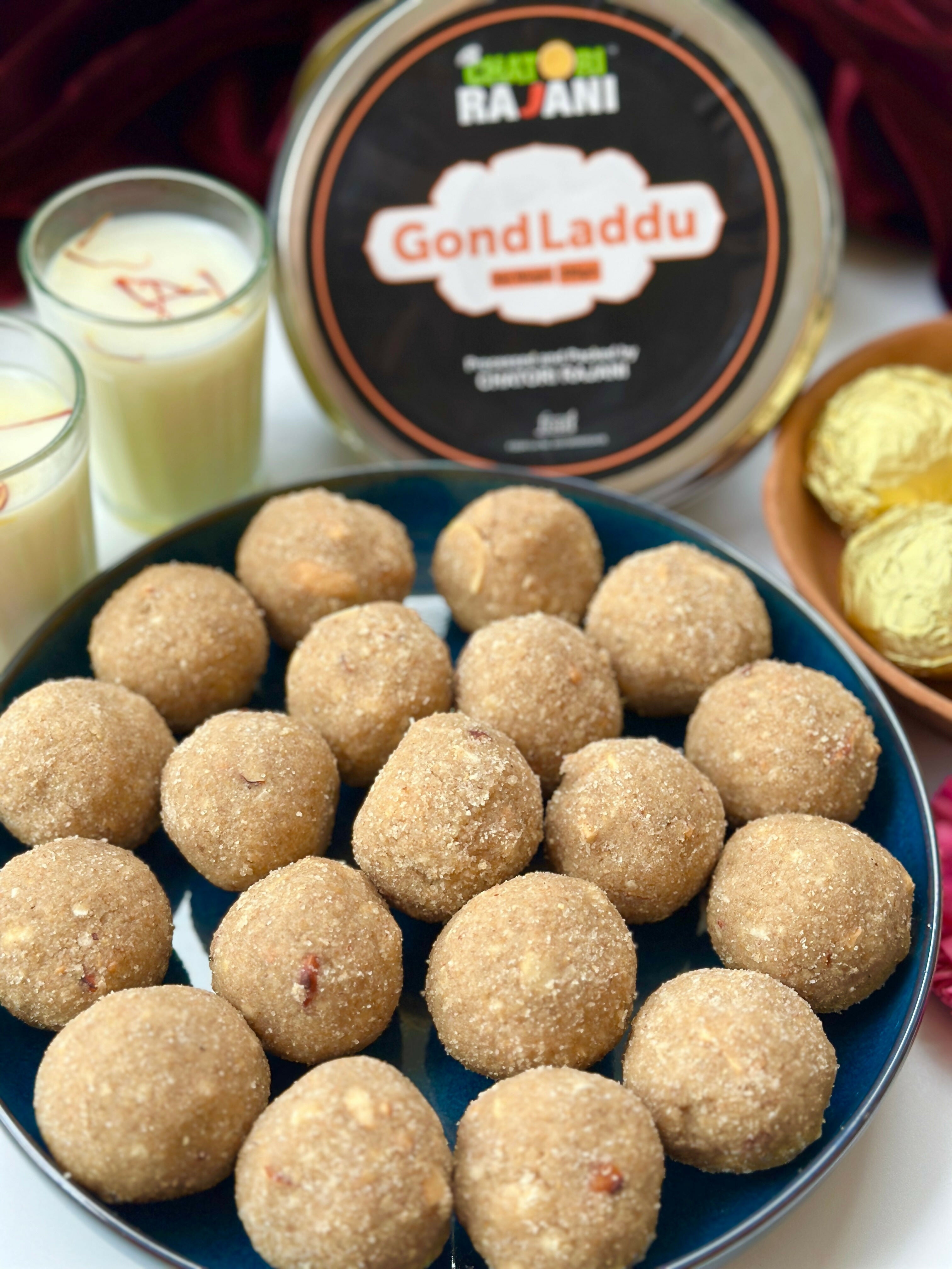 Gond Laddoo
